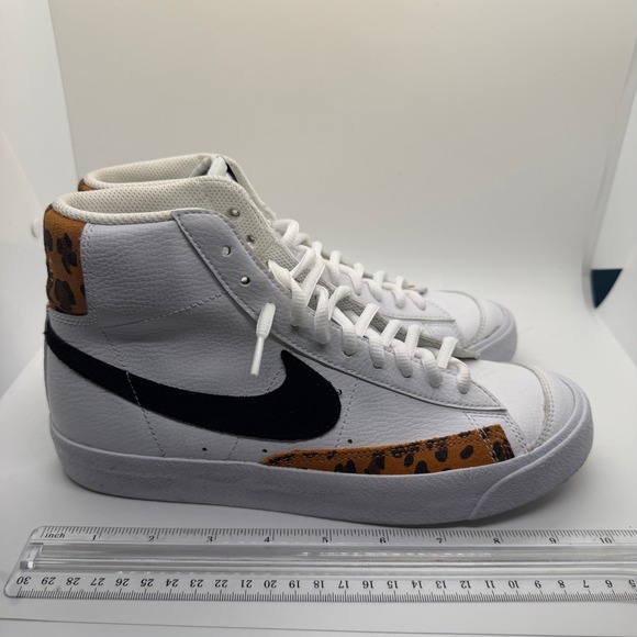 Nike Blazer Mid 77 GS White Leopard Print High Top Sneakers DJ4603-100 Size 7Y - Picture 7 of 14